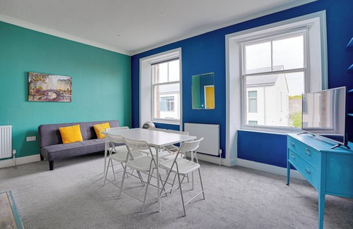 Berwick-upon-Tweed House | Homesly Guest Rooms - Self Checkin