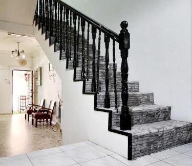 Taman Kota Laksamana House | Homestay 5min walk to Jonker Street Melaka
