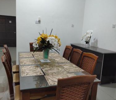 Kampung Tanjong Bendahara House | Homestay Alor Setar, VILLA FARAH