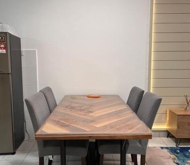 Kuala Langat District Apartment | Homestay Bandar Mahkota Banting
