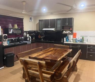 Kampung Rawa House | Homestay Burn Jati