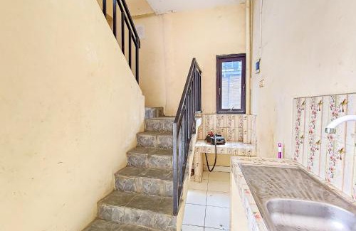 Bekasi Timur Hotel | Homestay Cemara Bekasi Mitra RedDoorz