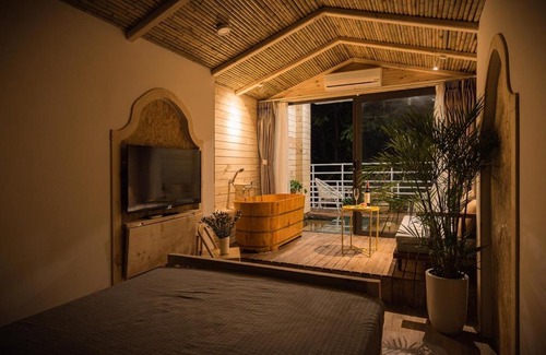 Hoan Kiem Apartment | Homestay CHẤT - Old Quater Amazing View