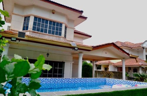 Taman Rakyat Villa | Homestay Cozy PD Villa, Port Dickson
