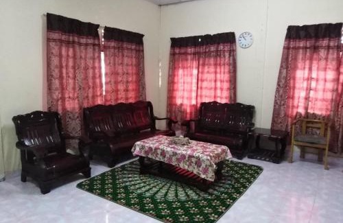 Simpang Kenyum House | Homestay Haji Hamid