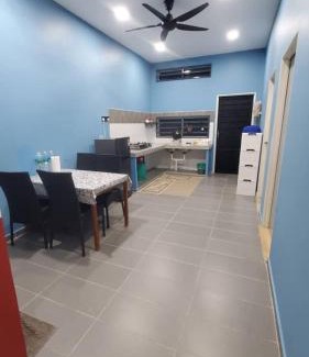 Beserah House | Homestay Hj Romli & Sons Beserah Onlymuslim