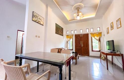 Sinduharjo House | Homestay Jogja Jakal 3 Dekat UGM by Simply Homy