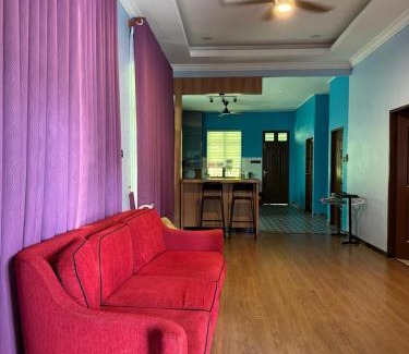 Bachok House | Homestay Kamilia