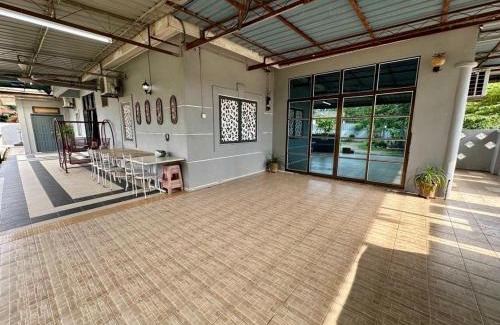 Kampung Serukam House | Homestay Mohd Lee