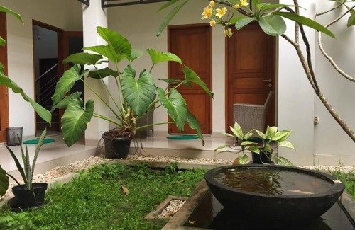 Depok House | HOMESTAY SURYOSUKOCO, kamar mndi dek panas dingin, dekat kraton yogya