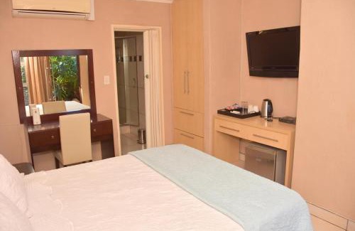 Greater Johannesburg Metropolitan Area House | Homestay Travel Guest House