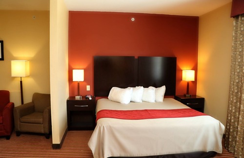 Bridgeport Hotel | Hometown Executive Suites