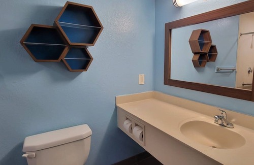 Egg Harbor Township Hotel | HomeTowne Studios By Red Roof Egg Harbor–Atlantic City Airport