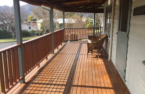 Talbingo House | Homewood Cottage, Talbingo