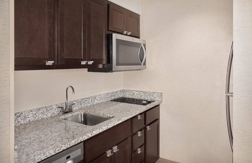 Downtown Hotel | Homewood Suites by Hilton Grand Rapids Downtown