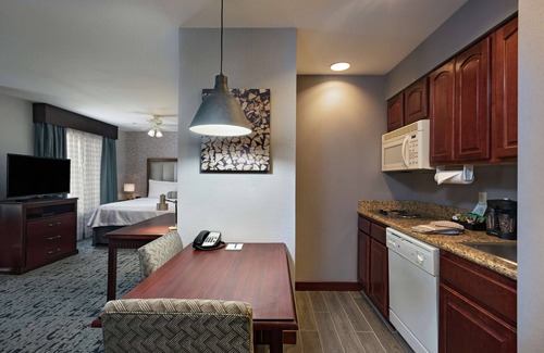 Fort Collins Hotel | Homewood Suites by Hilton Fort Collins