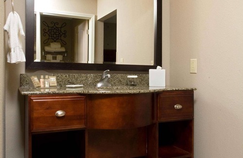 Bloomington Hotel | Homewood Suites by Hilton Bloomington