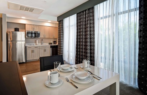 West End Hotel | Homewood Suites by Hilton Greenville Downtown