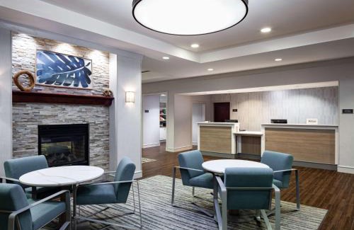 Southside Hotel | Homewood Suites by Hilton Jacksonville-South/St. Johns Ctr.