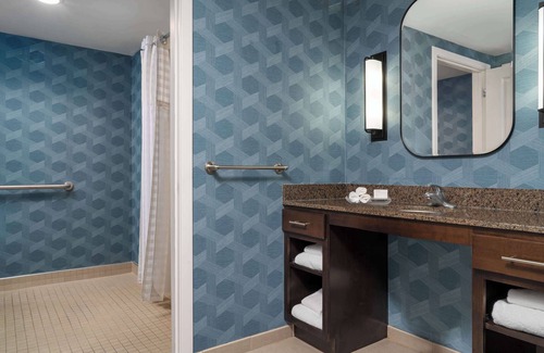 Middletown Hotel | Homewood Suites by Hilton Newport Middletown, RI