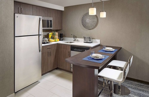Harborview Hotel | Homewood Suites by Hilton San Diego Downtown/Bayside