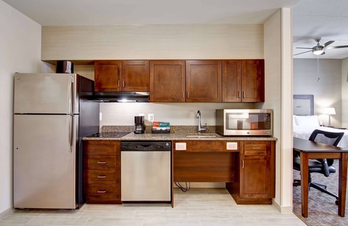 Woodbridge Hotel | Homewood Suites by Hilton Woodbridge