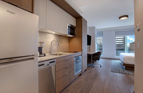 Chinatown Hotel | Homewood Suites by Hilton Montreal Downtown, QC