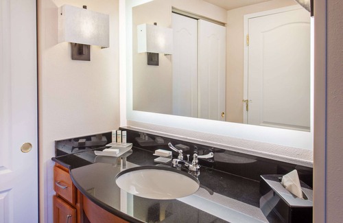 Fairfield Hotel | Homewood Suites by Hilton Fairfield-Napa Valley Area
