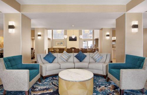 Waldron Hotel | Homewood Suites by Hilton Kansas City Airport