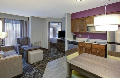 Miamisburg Hotel | Homewood Suites by Hilton South Dayton Miamisburg