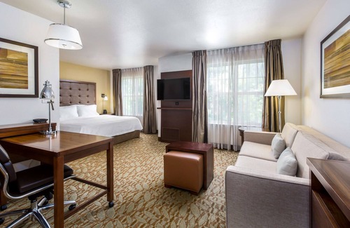 Newark Hotel | Homewood Suites by Hilton Newark-Fremont