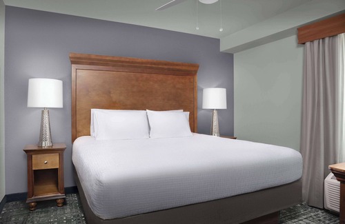 NoDo District Hotel | Homewood Suites by Hilton Omaha Downtown