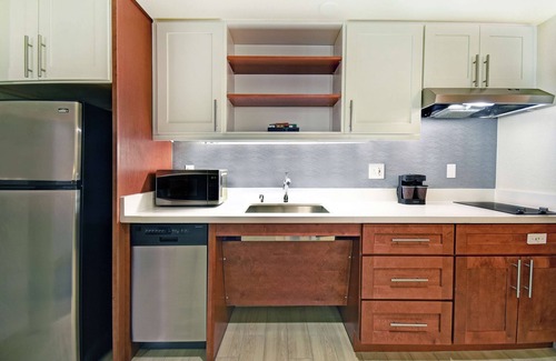 Lower Queen Anne Hotel | Homewood Suites by Hilton Seattle Downtown