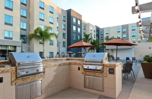 Anaheim Resort Hotel | Homewood Suites by Hilton Anaheim Conv Ctr/Disneyland Main