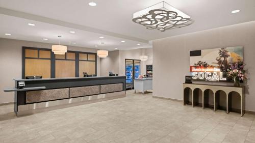 Anaheim Resort Hotel | Homewood Suites by Hilton Anaheim Conv Ctr/Disneyland Main