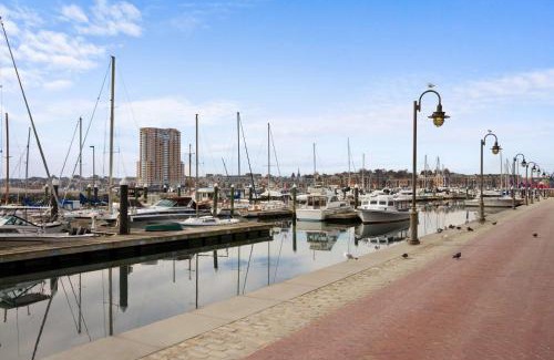 Harbor East Hotel | Homewood Suites by Hilton Baltimore