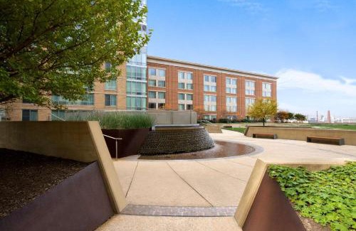 Harbor East Hotel | Homewood Suites by Hilton Baltimore