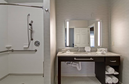 Cranford Hotel | Homewood Suites by Hilton Newark-Cranford