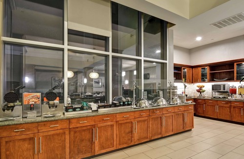 Uptown Hotel | Homewood Suites by Hilton Houston Near the Galleria