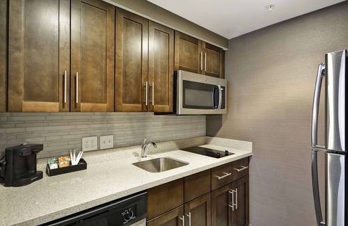 Warren Hotel | Homewood Suites by Hilton Detroit