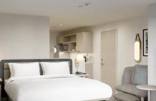 Wichita Hotel | Homewood Suites By Hilton Wichita Airport