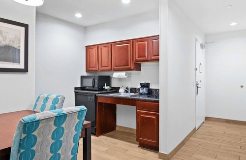 Fort Lauderdale Hotel | Homewood Suites by Hilton Ft. Lauderdale Airport-Cruise Port