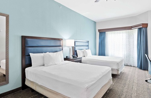 Fort Lauderdale Hotel | Homewood Suites by Hilton Ft. Lauderdale Airport-Cruise Port
