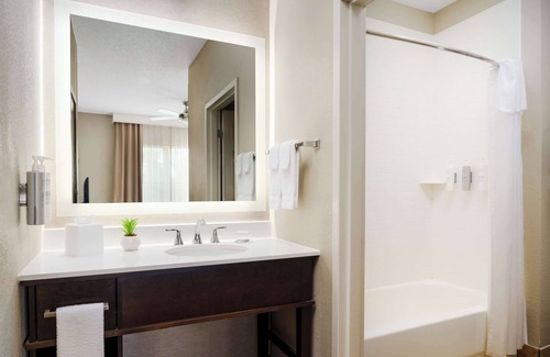 Rochester Hotel | Homewood Suites Rochester Henrietta