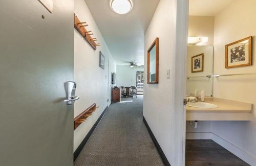 Truckee House | Homey 1st Floor Studio #135 at Donner Lake Village