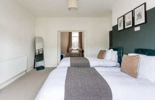 Newcastle-upon-Tyne House | Homey 4 Br Near The City Gateshead&newcastle