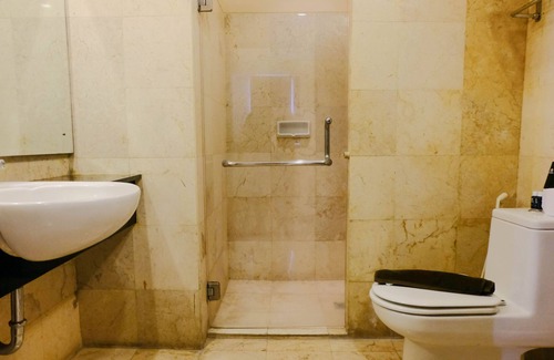 Babakan Ciamis Apartment | Homey And Cozy 3Br At Braga City Walk Apartment