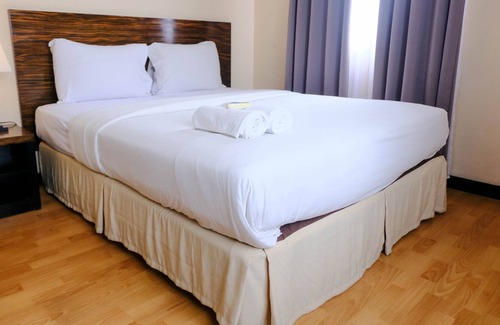 Babakan Ciamis Apartment | Homey And Cozy 3Br At Braga City Walk Apartment