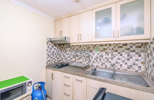 Kemang Apartment | Homey And Elegant 3Br Apartment At Marbella Kemang Residence