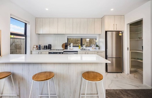 Trentham Apartment | Homey Haven in Trentham - 3BR
